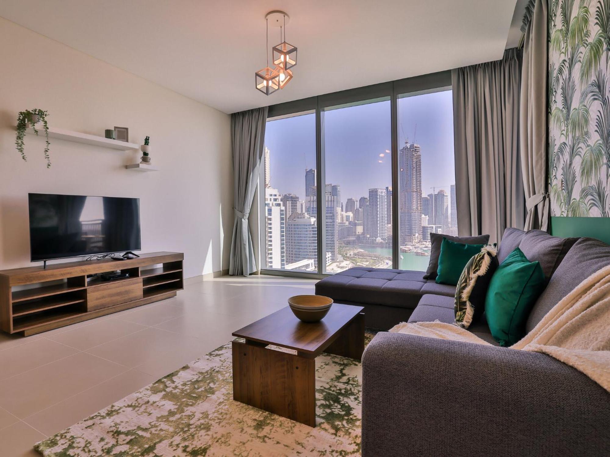 Luxurious Apartments Dubai Marina Views Pool Gym By Sojo Stay Exterior photo