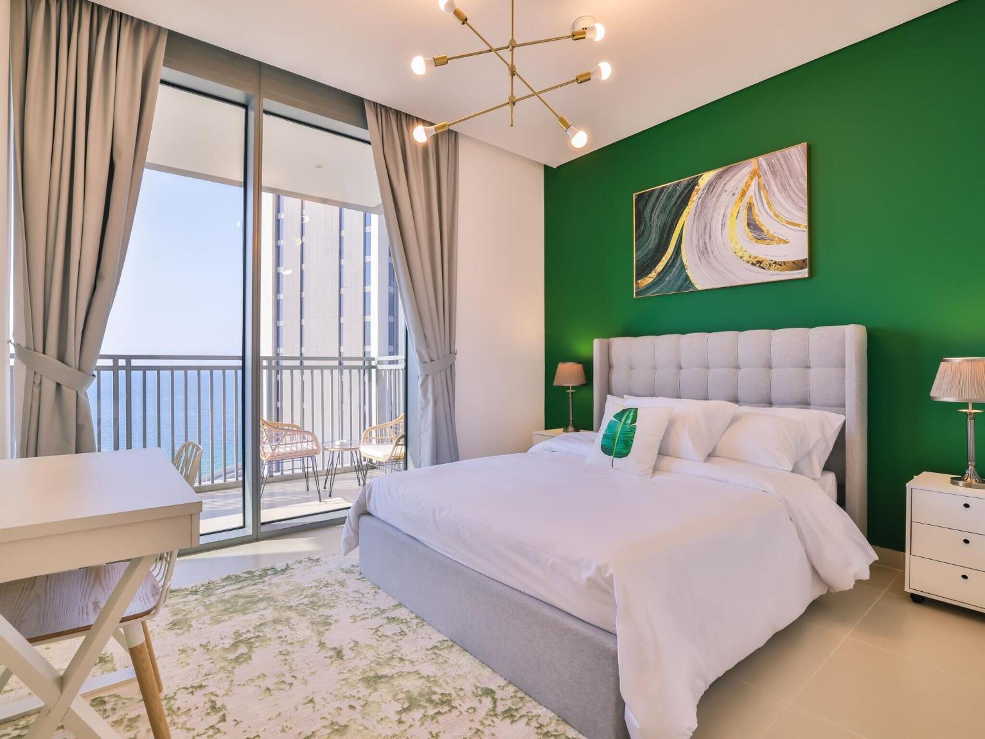 Luxurious Apartments Dubai Marina Views Pool Gym By Sojo Stay Exterior photo